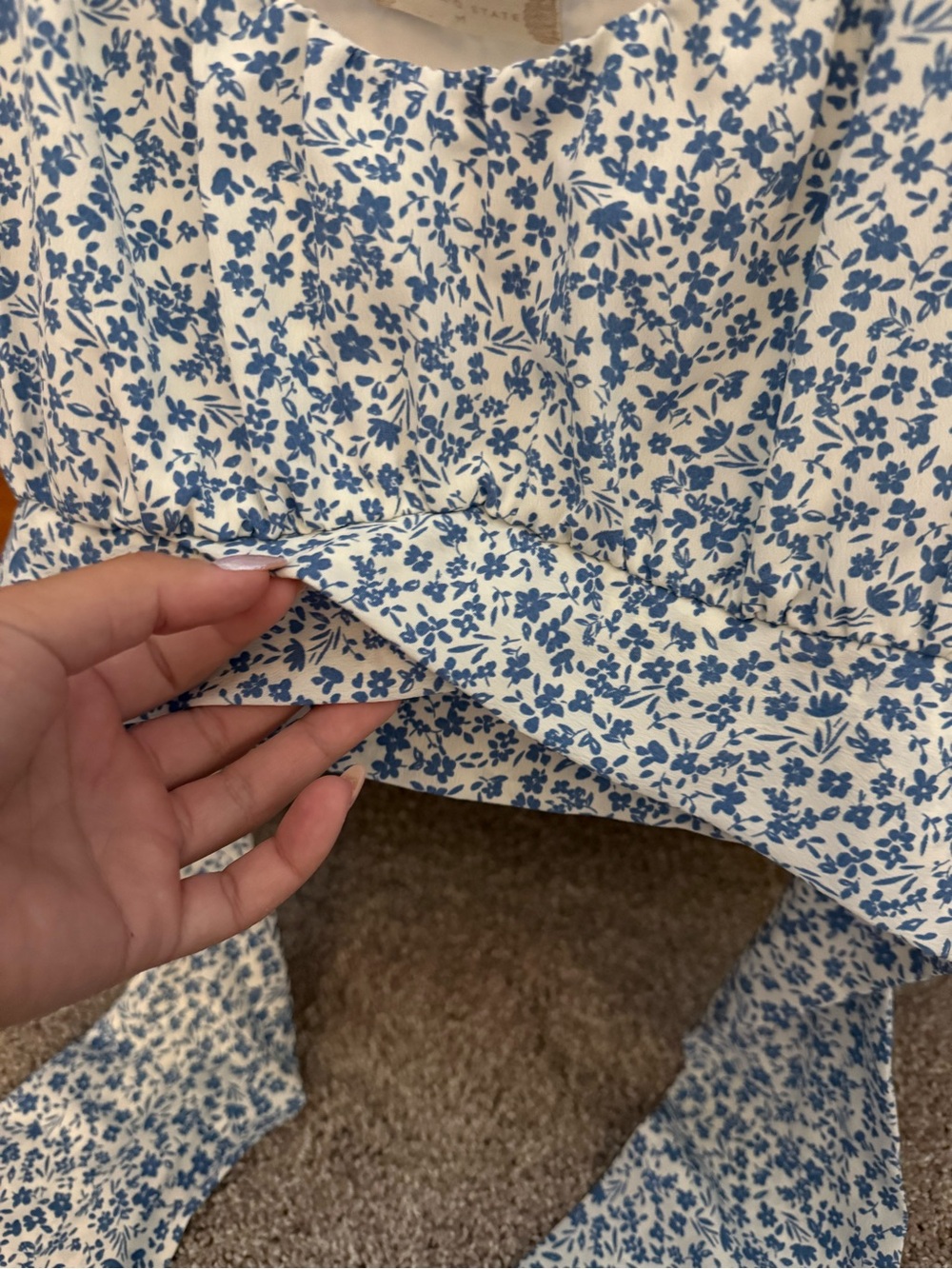 Altar'd State White and Blue Floral Puff-Sleeve Crop Top - Picture 5 of 6